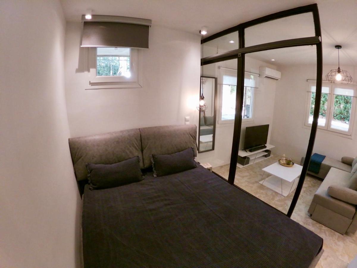Renovated Apartment In Kifissia Center Near Metro G25 Atenas Exterior foto